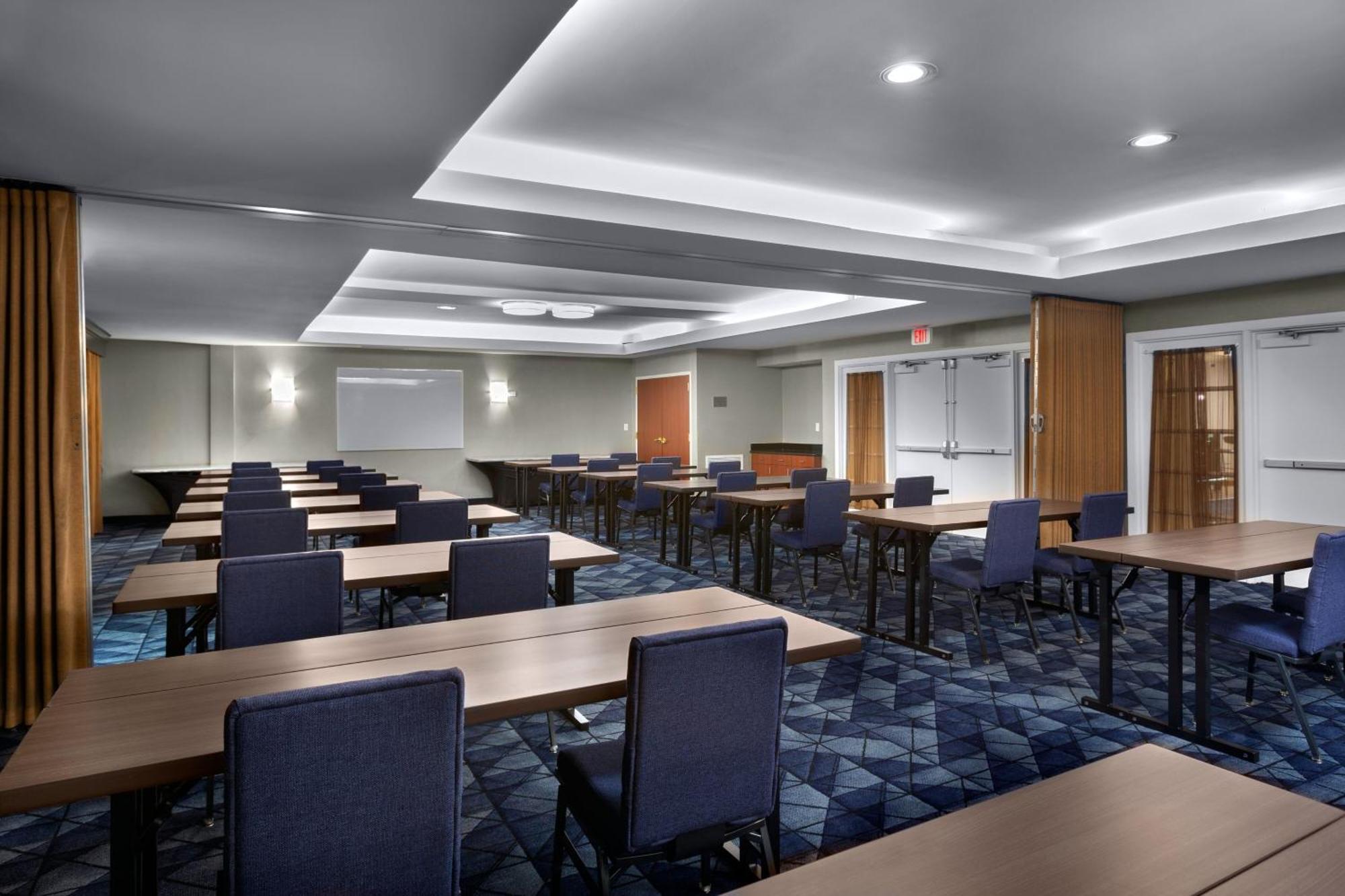 Courtyard Winston-Salem Hanes Mall Εξωτερικό φωτογραφία